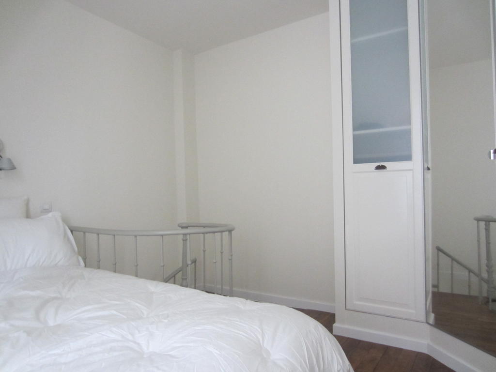 Urban Chic Montmartre Loft Apartment Paris Ngoại thất bức ảnh
